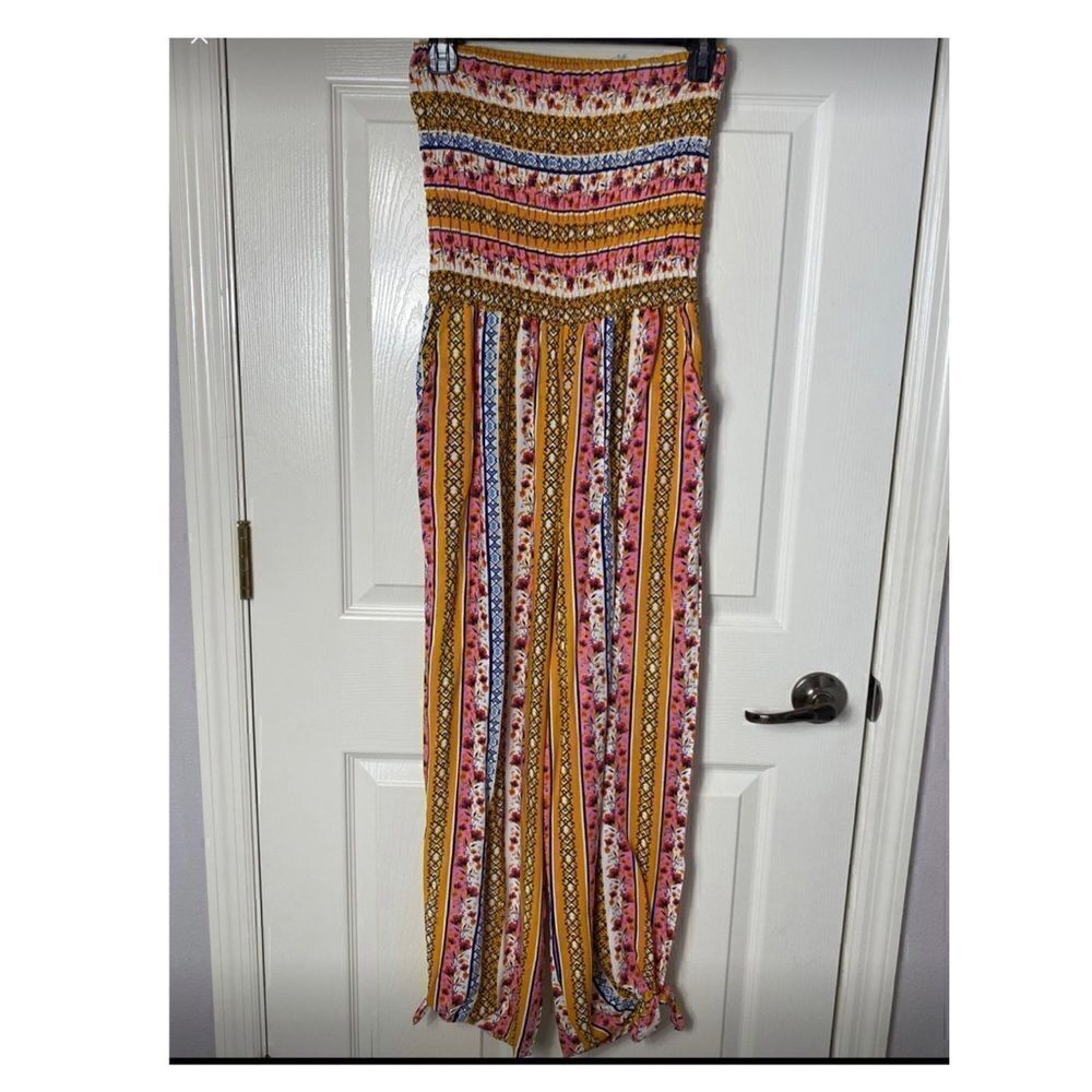 FULL CIRCLE TREND  Junior Medium Strapless Jumper.